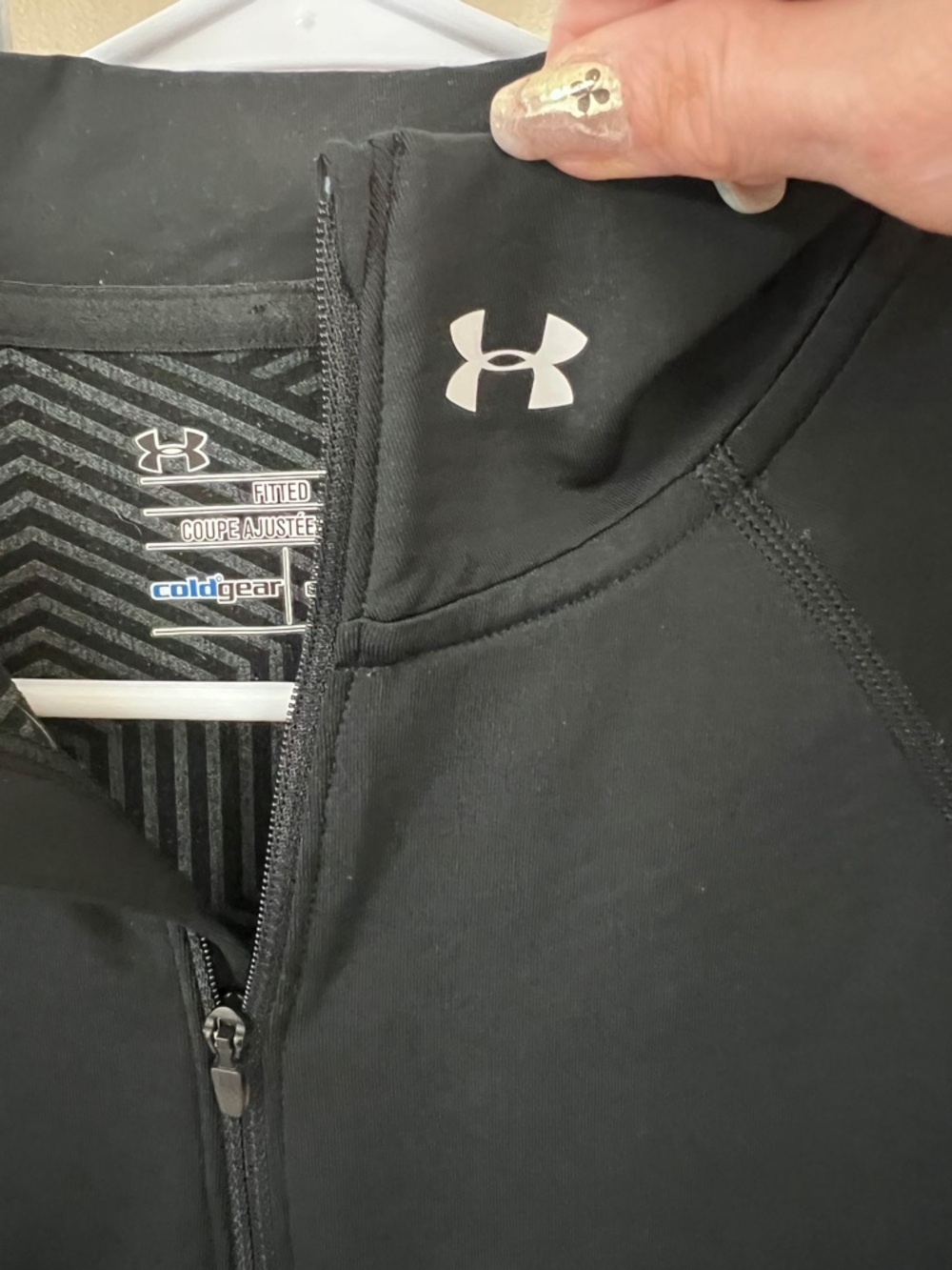 Under Armour Black Quarter-Zip Performance Pullover - Picture 5 of 6